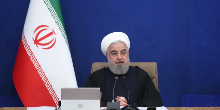 روحانی خطاب به آمریکا: پایتان را از منطقه قطع می‌کنم