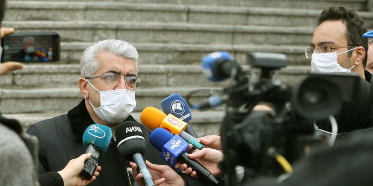 عراق 2 ماه طلب برقی به ایران دارد