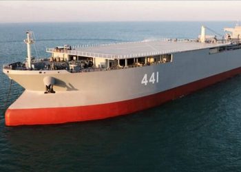 بزرگترین ناو نظامی ایران رونمایی شد