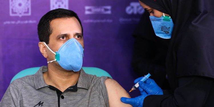 مرحله دوم تزریق داوطلبان واکسن ایرانی کرونا آغاز شد