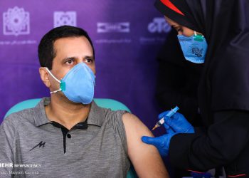 حال داوطلبان تزریق واکسن ایرانی کرونا خوب است