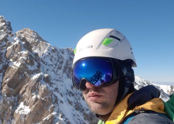 بخشی از خط الراس اشتران‌کوه در یک روز پیمایش شد