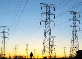 منبع تغذیه برق مریوان با اعتباری بالغ بر ۲ میلیارد ریال در مدار قرار گرفت