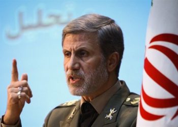 وزیر دفاع: تهدیدات را به شدت پاسخ می‌دهیم