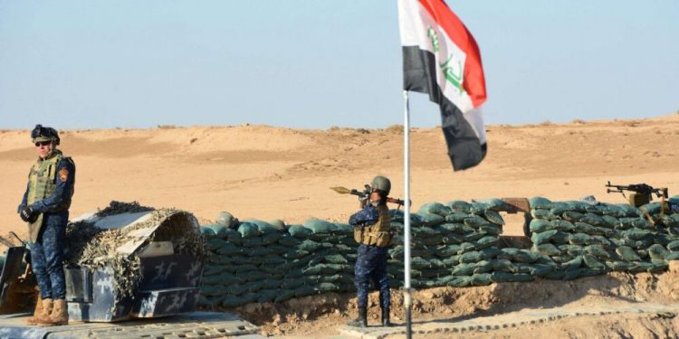آماده باش نیروهای عراقی در مرز با سوریه