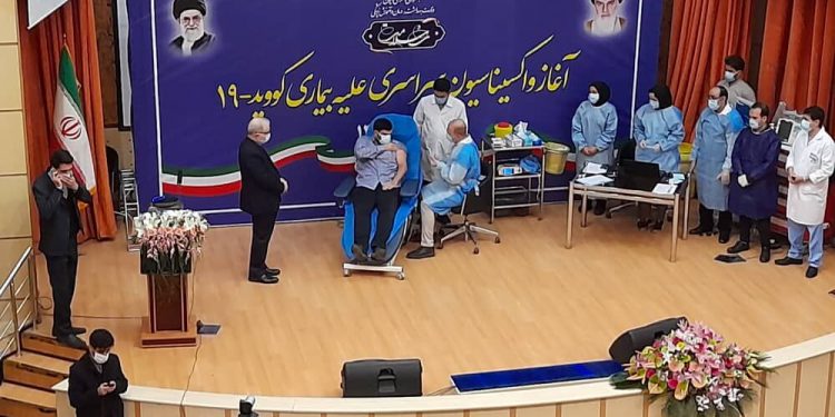 واکسیناسیون کرونا در ایران آغاز شد