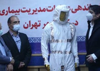 رونمایی از لباس ضد کرونای کادر درمان