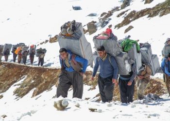 جهانگیری: کولبری مسئله ای دردآور است