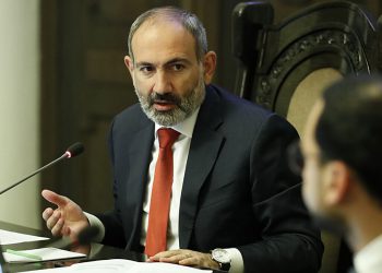 نخست وزیر ارمنستان: درخواست استعفای من یک کودتای نظامی بود