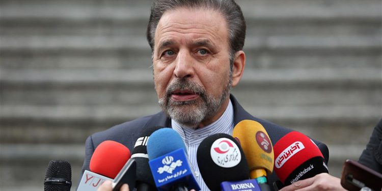 واعظی: وعدههای دولت تا قبل از جنگ اقتصادی محقق شد