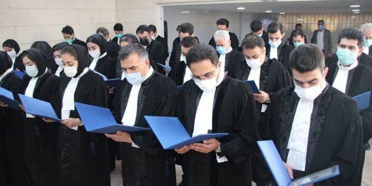 آزمون وکالت ۲۲ اسفند برگزار میشود