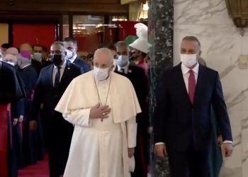 پاپ فرانسیس رهبر کاتولیک های جهان وارد عراق شد