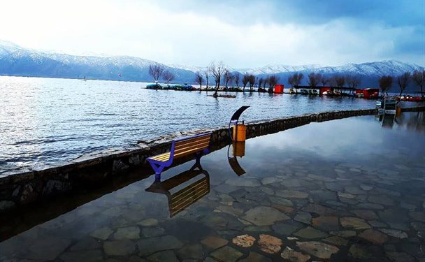 پیادهراه دریاچهزریبار مریوان ساماندهی میشود