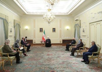 روحانی: اروپا به بی عملی نسبت به برجام پایان دهد