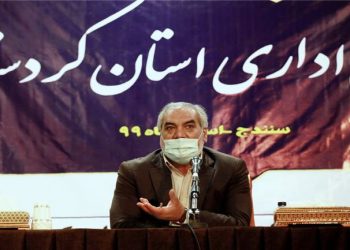 کسی خواب نیست، همە پای کارند