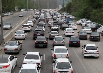 وضعیت جوی و ترافیکی جاده‌ها/ پایان مهلت ۳روزه برای خروج خودروهای غیربومی از شهرهای قرمز ونارنجی