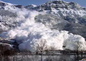 افزایش احتمال سقوط بهمن به دنبال افزایش دما