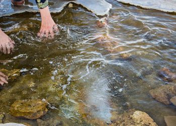 چشمه‌ آب معدنی باباگرگر قروه در کردستان ساماندهی می‌شود