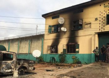 فرار بیش از ۱۸۰۰ مجرم از زندانی در نیجریه