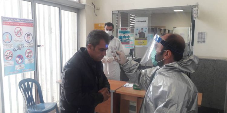 انجام غربالگری کرونا به ۱۸۰۰ مسافر در مرز باشماق مریوان