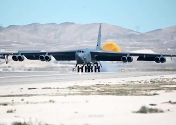 دو بمب افکن B-۵۲ آمریکا در قطر مستقر شدند