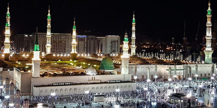 عربستان سعودی پنجشنبه را عید فطر اعلام کرد