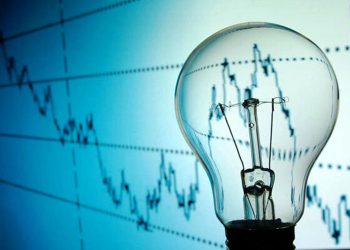 مصرف برق در ایران نزدیک به ۵ برابر میانگین جهانی است