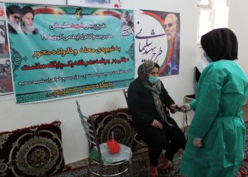 آموزش خودمراقبتی به 10هزار خانواده کردستانی در برابر کرونا