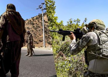 تداوم درگیری های شدید میان ارتش ترکیه و پ. ک. ک در شمال عراق