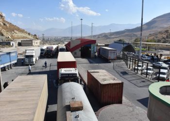 صادرات ۱۸۰ میلیون دلار کالا از مرز بازرگان در آذربایجان‌غربی