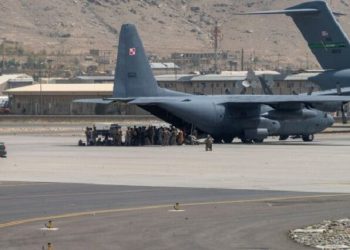 اداره هوانوردی آمریکا: فرودگاه کابل بدون خدمات کنترل ترافیک هوایی است