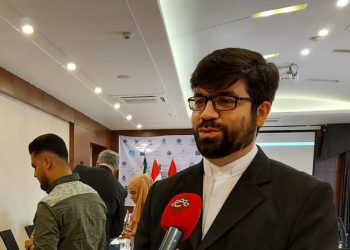 تلاش کردەایم دانشگاەهای برتر  ایران در نمایشگاە سلیمانیە حضور یابند