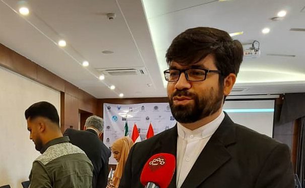 تلاش کردەایم دانشگاەهای برتر ایران در نمایشگاە سلیمانیە حضور یابند