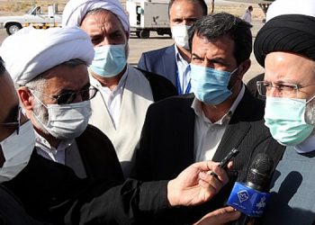 آیت الله رئیسی: وظیفه دولت خدمتگزاری به مردم بویژه در مناطق کمتر برخوردار است