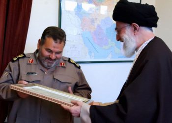 رهبر انقلاب درگذشت سرلشکر فیروزآبادی را تسلیت گفتند