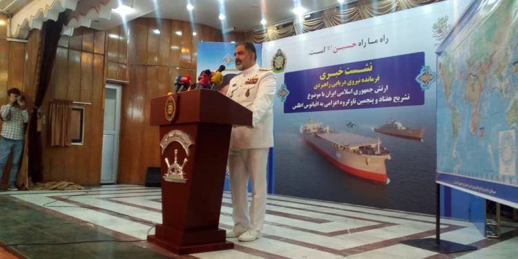 فرمانده نیروی دریایی ارتش: بزودی شاهد ساخت اولین پیشران تمام ایرانی خواهیم بود