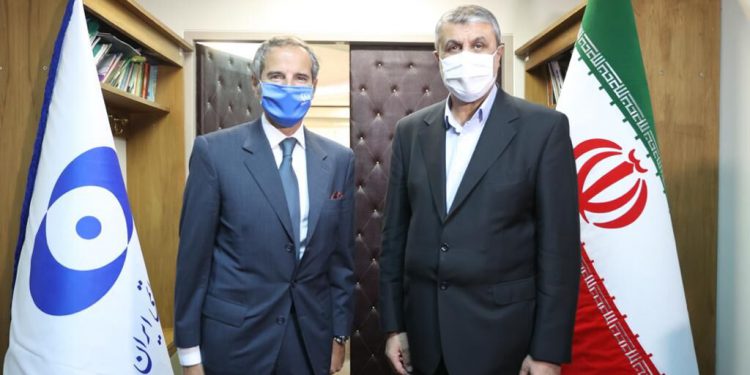 در بیانیه مشترک آژانس و سازمان انرژی اتمی اعلام شد؛ توافق ایران‌ و آژانس برای سرویس تجهیزات نظارتی و تعویض کارت‌های حافظه