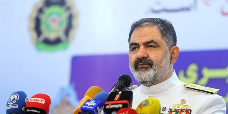 فرمانده نیروی دریایی ارتش جمهوری اسلامی: مهمترین ماموریت نیروی دریایی، تامین امنیت اقتصاد ایران در عمق دریاهاست
