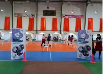 افتتاح اولین مرکز واکسیناسیون تجمیعی مستقل هلال‌احمر در کردستان