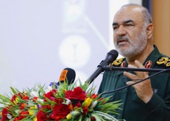 فرمانده کل سپاه پاسداران: هدف بسیج این است که نشان دهد تحریم مانع پیشرفت کشور نیست