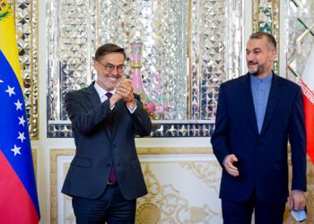 رایزنی امیرعبداللهیان و همتای ونزوئلایی/ حمایت ایران از دولت جمهوری بولیواری ونزوئلا