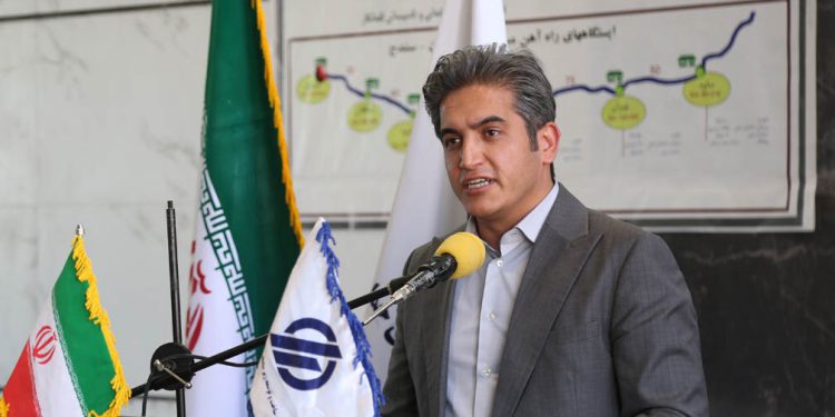 توسعه ریلی و اتصال آن به مرز باشماق مریوان، در گسترش روابط ایران و عراق نقش بسزایی دارد