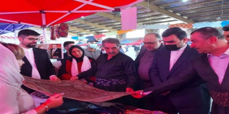سرکنسول جمهوری اسلامی در نمایشگاه مشترک صنایع دستی  زنان ایران و سلیمانیه: تمدن کهن ایران، بستر مناسبی برای خلق آثار صنایع دستی در مناطق مختلف است