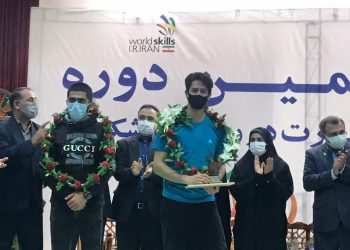 مدال برنر نوزدهمین دوره مسابقات ملی مهارت در رشته جوشکاری به جوان کردستانی رسید