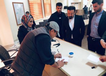 رونمایی از کتاب ” لم یزرع” برنده جایزه کتاب سال ایران در دانشگاه حلبچه