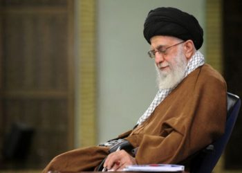 رهبر معظم انقلاب اسلامی در دیدار دست‌اندرکاران کنگره سه هزار شهید استان ایلام تاکید کردند: پیام شهیدان باید اتحاد ملت و احساس مسئولیت مسئولان را بیشتر کند