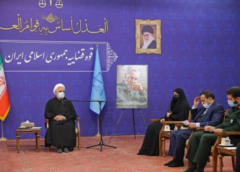 رئیس قوه قضاییه: پرونده حقوقی شهادت سردار سلیمانی مستمر پیگیری می‌شود