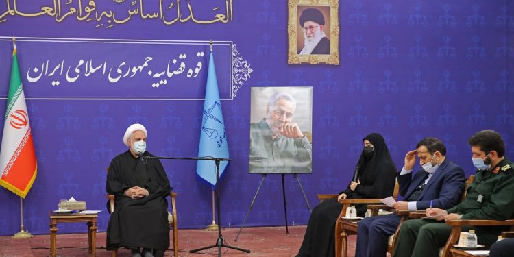 رئیس قوه قضاییه: پرونده حقوقی شهادت سردار سلیمانی مستمر پیگیری میشود