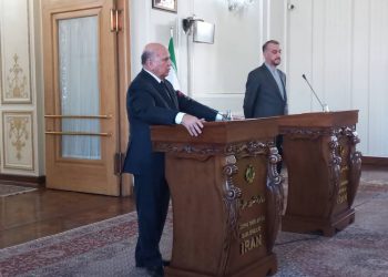 وزیرخارجه عراق مطرح کرد: تاکید بر گسترش روابط ایران و عراق در زمینه اقتصادی و تجاری