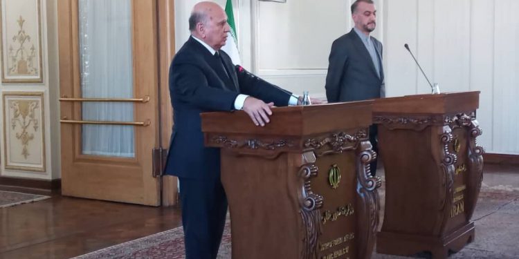 وزیرخارجه عراق مطرح کرد: تاکید بر گسترش روابط ایران و عراق در زمینه اقتصادی و تجاری